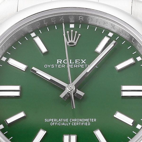 Rolex M124300 Oyster green plate 41MM - Image 4