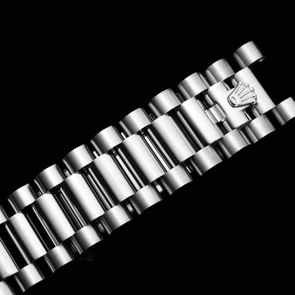 ROLEX Day-Date M128238 Journal blue face 36mm