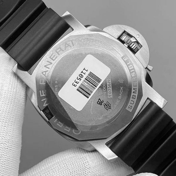 Panerai PAM692 47MM
