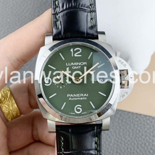 Panerai Luminor GMT PAM1056 Green Dial Clone