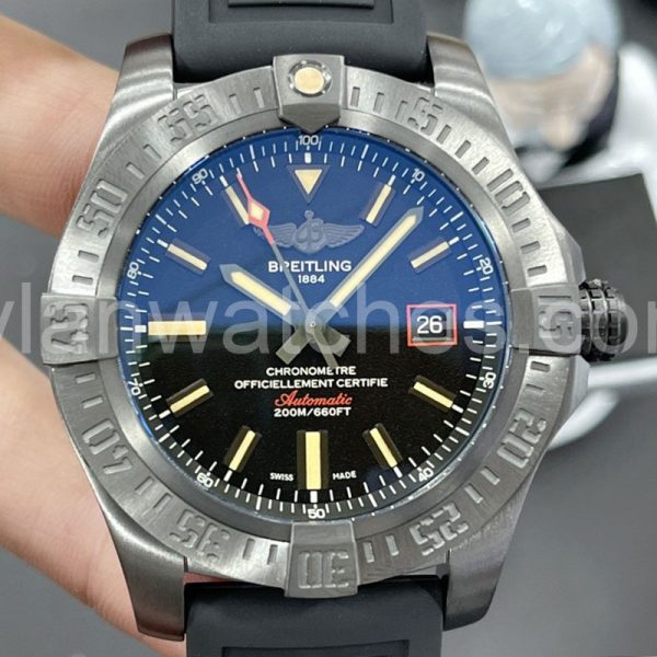 breitling avenger automatic 43