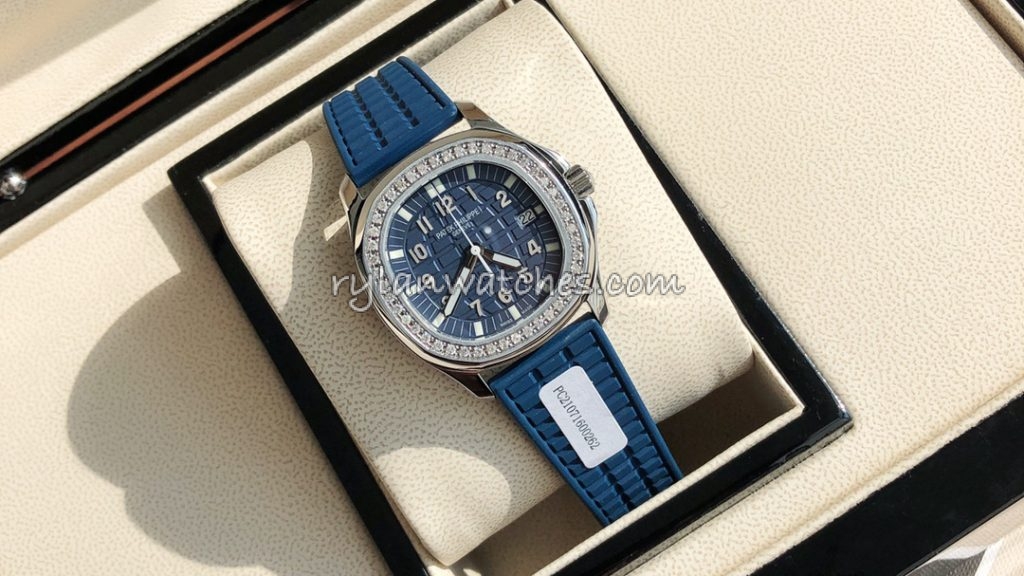 Authentic Patek Philippe movement and caseback engraving