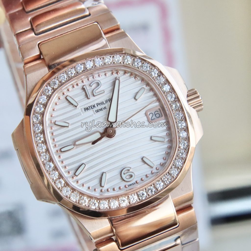 How to Spot a 1:1 Super Clone Rolex: The 2025 Buyer’s Guide