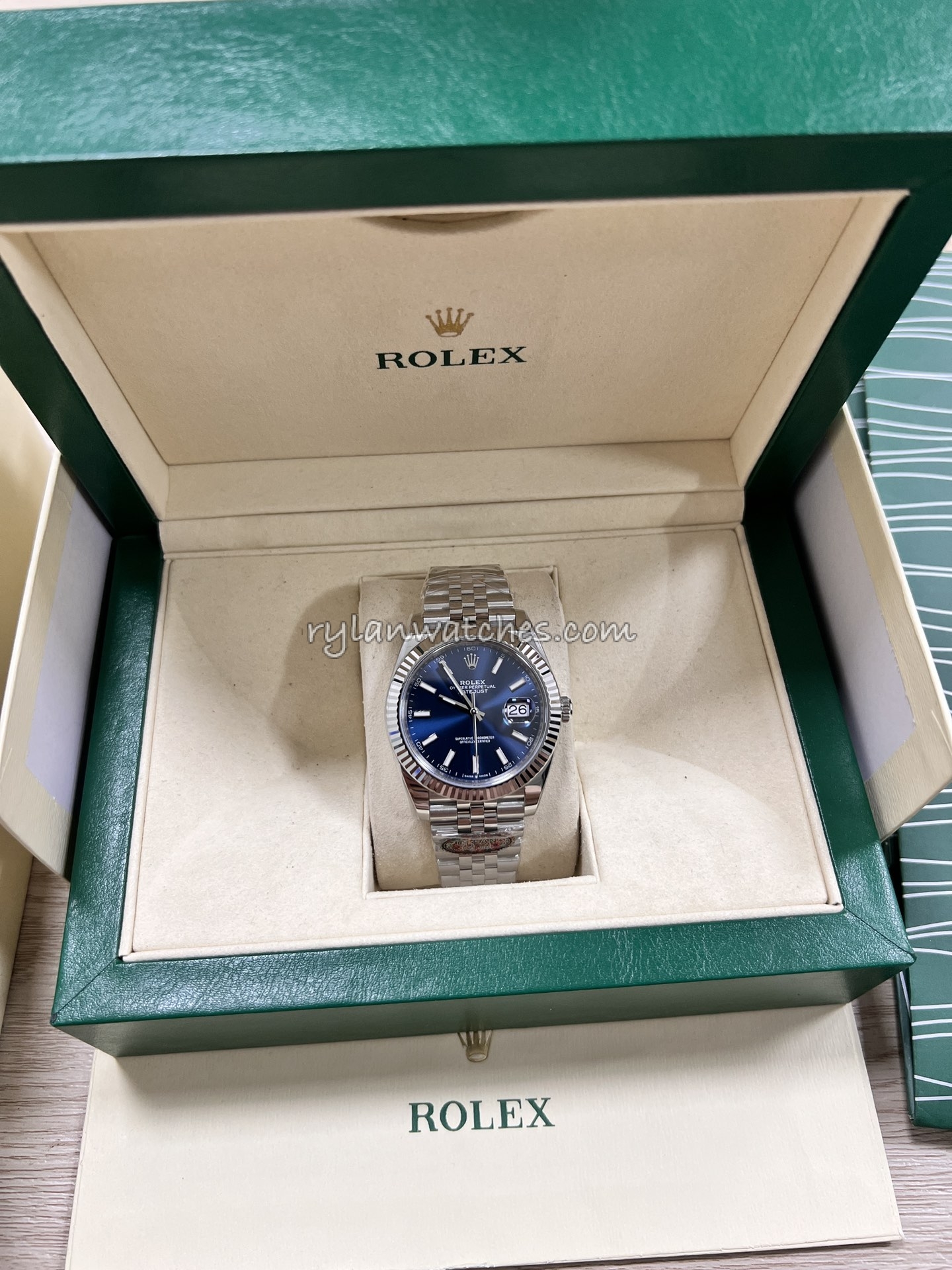 How to Maintain Your Replica Rolex: A Comprehensive Guide to Prolonging Its Life