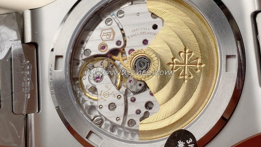 Patek Philippe Nautilus 5711 super clone decorated movement