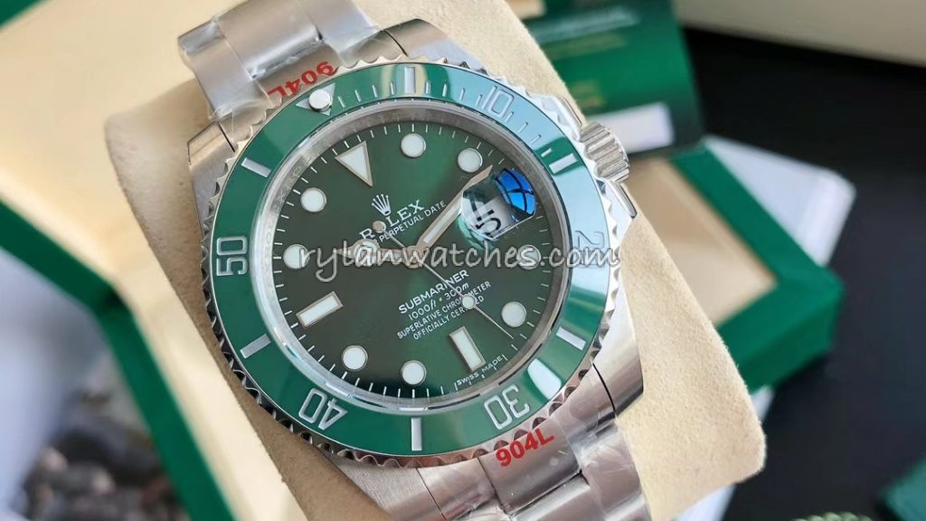 How to Tell a Super Clone Submariner: Expert Insights