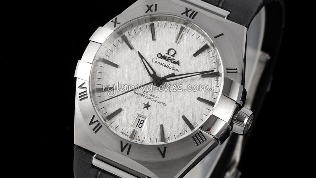 can you travel with super clone watch front view