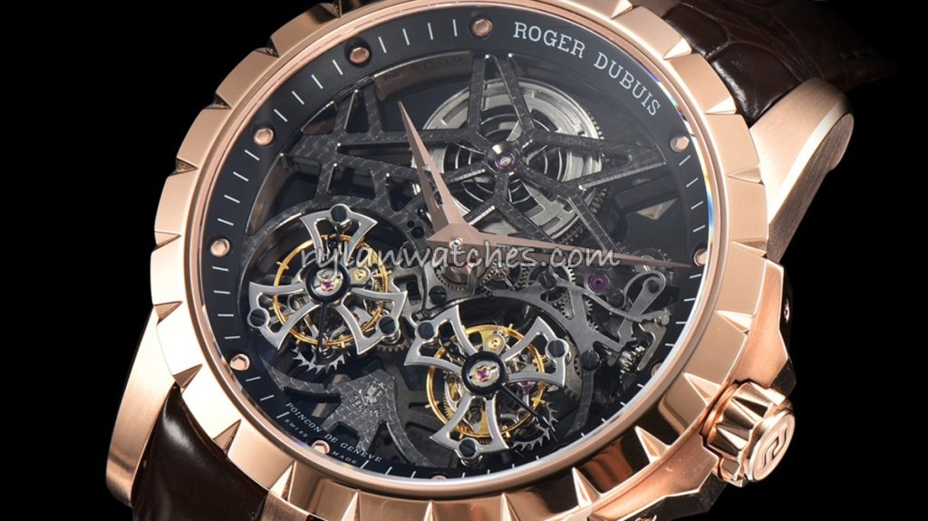 Front view of 1:1 super clone watch showcasing dial and bezel details