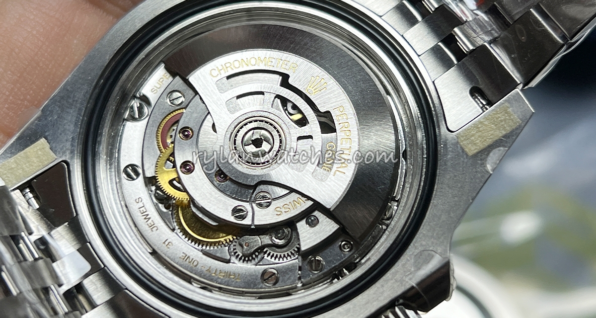 Replica watch bracelet clasp and movement inspection