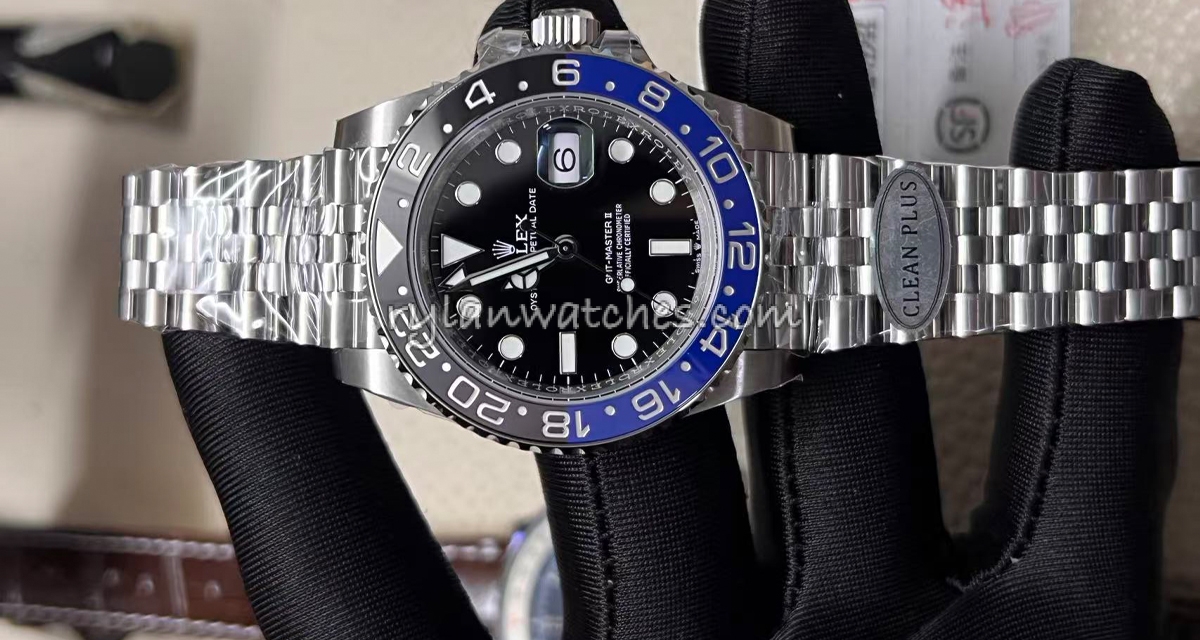 Super clone watch dial and bezel QC check