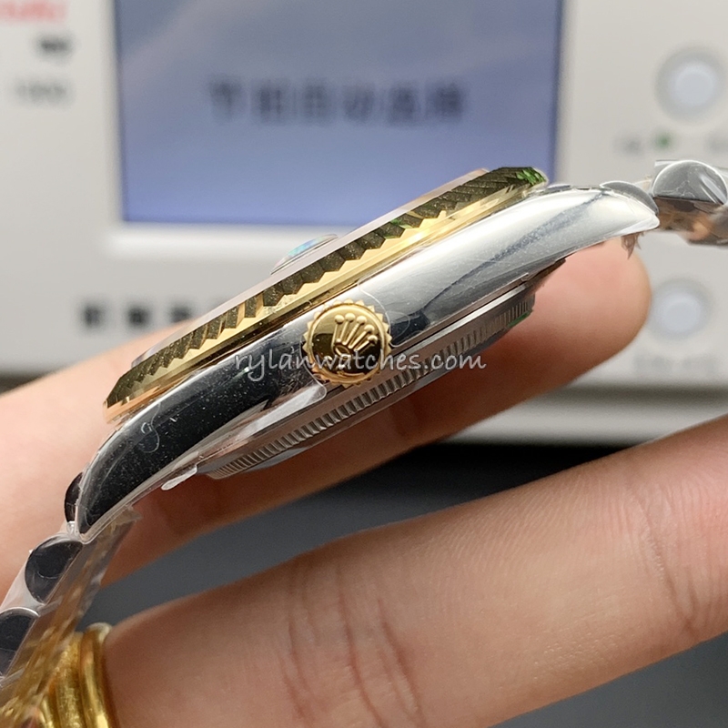 Rolex Datejust 41 Two Tone Jubilee Super Clone - Image 4